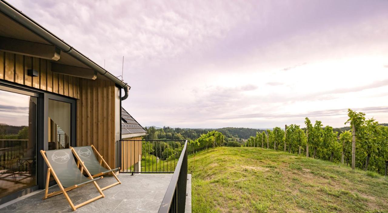 Weinzeit Chalets Gamlitz Exterior photo